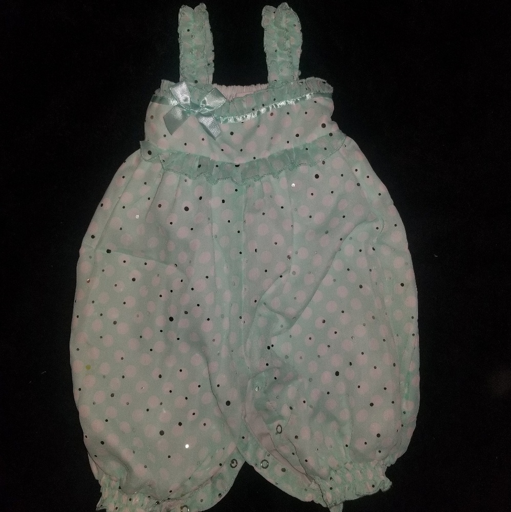 Baby jumpsuit